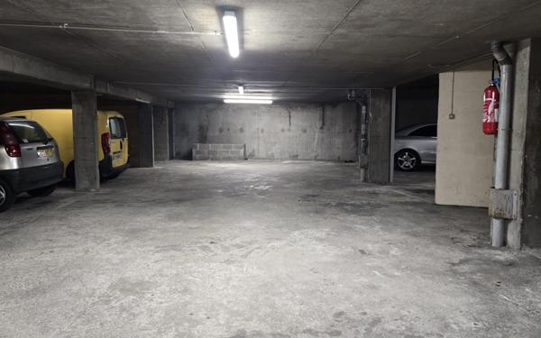 Stationnement à vendre    20 m2 Paris 19