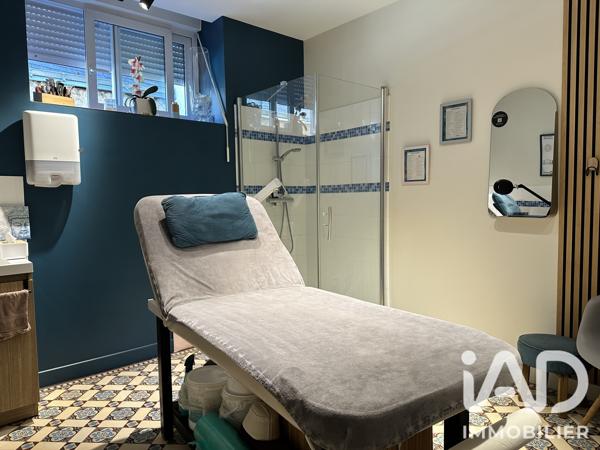 Esthétique, Coiffure​ à vendre 118 m² Jarzé Villages