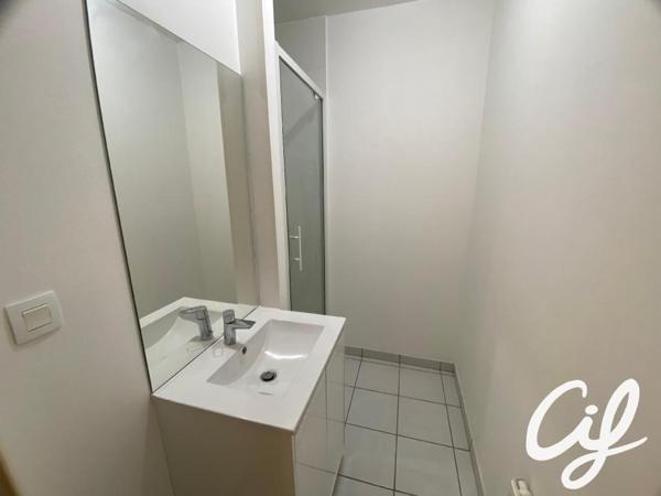 Appartement T2 NANTES Procé - 53.59 m2  744 Euros