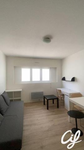 Appartement T1 NANTES Champ de Mars - 18.82 m2  465 Euros