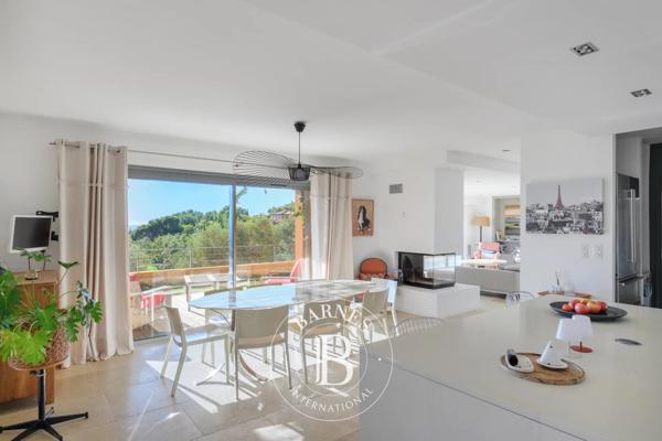 Ollioules, Villa 4 Chambres -  222 m² à vendre