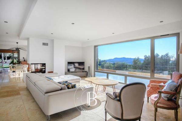 Ollioules, Villa 4 Chambres -  222 m² à vendre