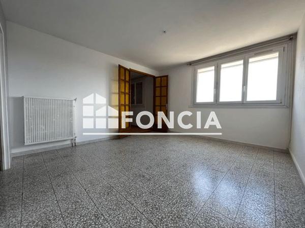 Location Appartement 2 pièces 46.4 m² - LES SAUGES - VIEILLE ROUTE CADENEAUX Les Pennes Mirabeau 13170