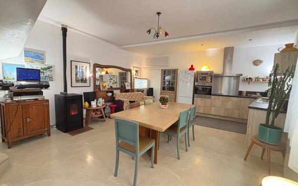 Maison à vendre    5 pièces •  Peyriac-de-Mer