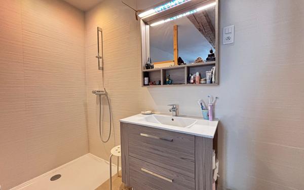 Maison à vendre    5 pièces •  Peyriac-de-Mer