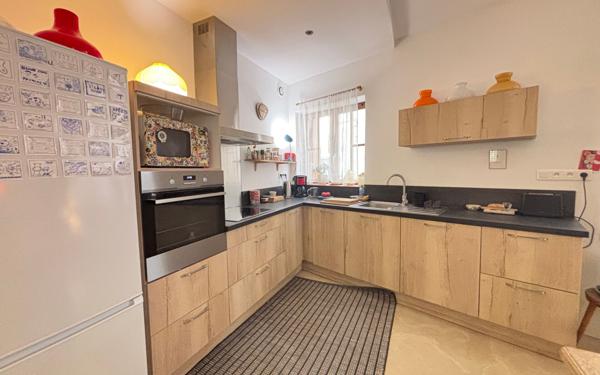 Maison à vendre    5 pièces •  Peyriac-de-Mer