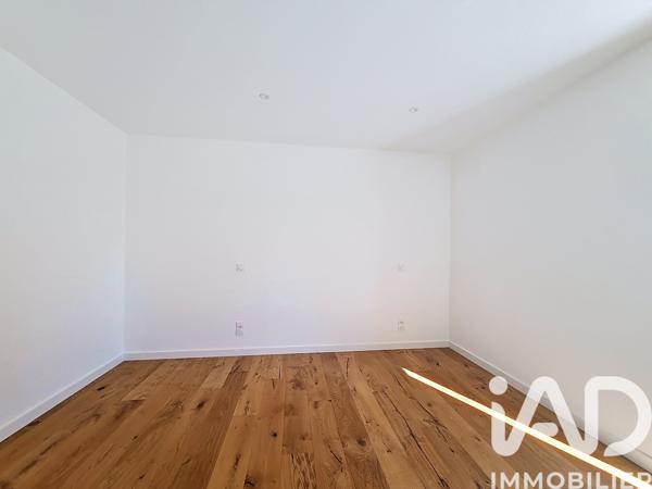 Maison à vendre 5 pièces 137 m² Nîmes