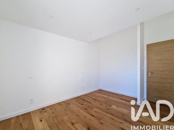 Maison à vendre 5 pièces 137 m² Nîmes