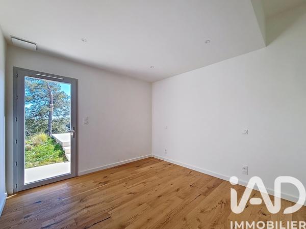 Maison à vendre 5 pièces 137 m² Nîmes