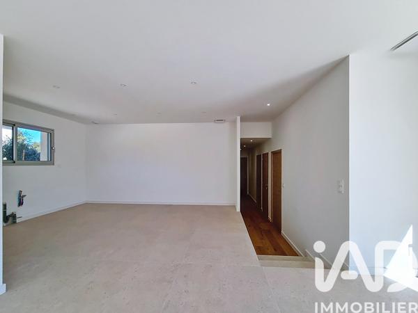 Maison à vendre 5 pièces 137 m² Nîmes