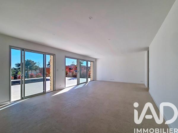 Maison à vendre 5 pièces 137 m² Nîmes