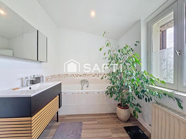 Maison 4 chambres + 2 pièces indépendant + pâtures