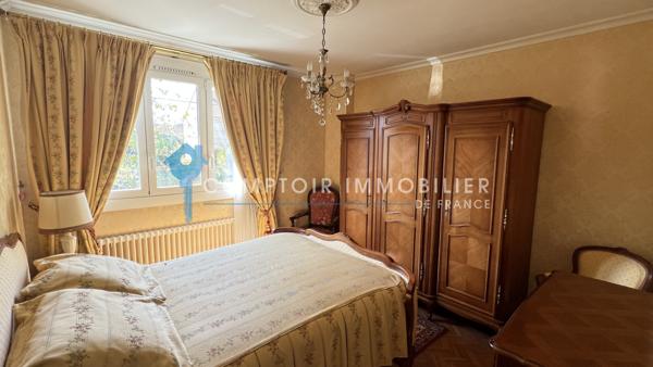 Maison
                                                                                                                                                                                                                                                                                                                        5 pièce(s)                                                                                                                                                                                                          4 chambre(s)                                                                                                                                                                                                          124  m²