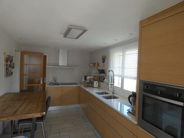 À vendre - Maison individuelle, 6 pièces située à Dax (40100)