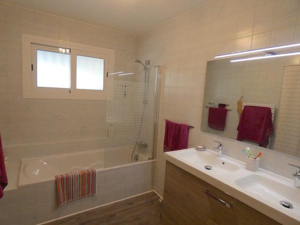 À vendre - Maison individuelle, 6 pièces située à Dax (40100)