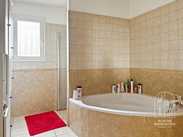 Châteaurenard (13160) Maison 91 m2 sur 400 m2 de terrain avec garage et piscine