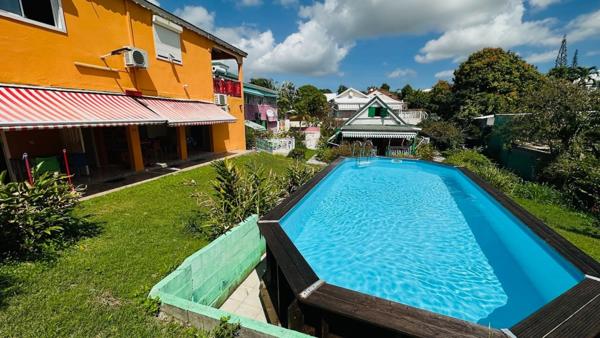 EN EXCLUSIVITE - A VENDRE - VILLA MULTIFONCTIONNELLE AU COEUR D'UN QUARTIER RECHERCHE A SAINTE ANNE