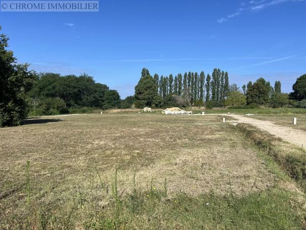 Vente                                                      Terrain
                        
                                         777 m2                     à Casteljaloux