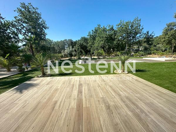 Maison Provençale de Prestige à Vendre - LE PLAN DE LA TOUR