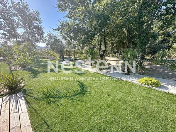 Maison Provençale de Prestige à Vendre - LE PLAN DE LA TOUR