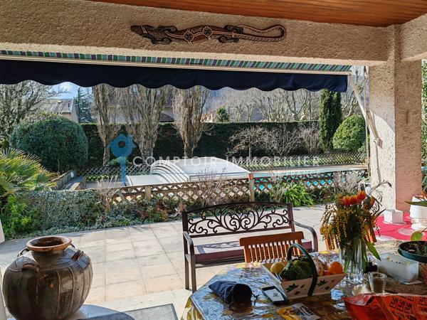 Villa
                                                                                                                                                                                                                                                                                                                        6 pièce(s)                                                                                                                                                                                                          4 chambre(s)                                                                                                                                                                                                          227  m²