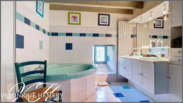 Propriété de charme et de caractère en harmonie avec la nature et le bien être sur plus d'1 hectare