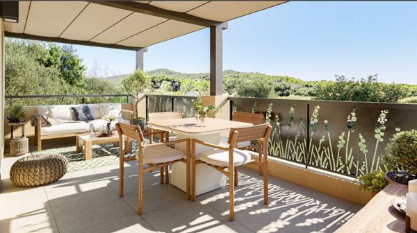 T2 Bormes les Mimosas ,dernier étage ,d'une résidence intimiste d'un étége seulement, dans un parc verdoyant et calme ,pres des commerces et commoditées