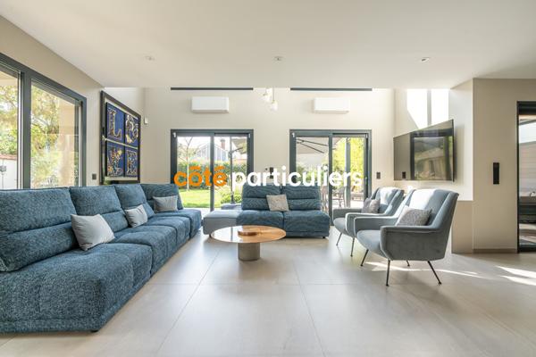 Vente Maison235 m² - 8 Pièces - LA VARENNE SAINT HILAIRE (94210)