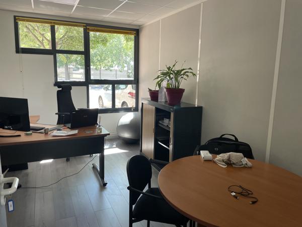 Marseille (13009) Bureau de 70m2 - cloisonnable - nombreux stationnements