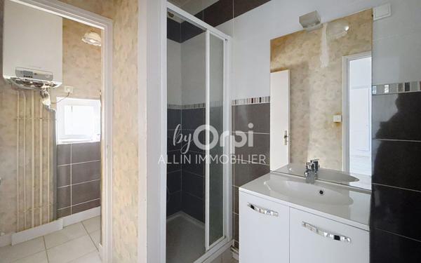 Maison à vendre    5 pièces •  Vaux