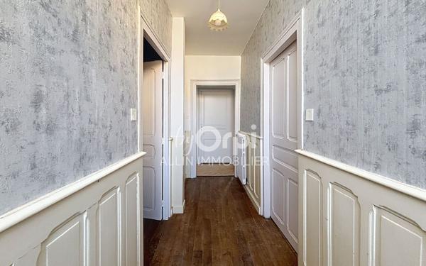 Maison à vendre    5 pièces •  Vaux