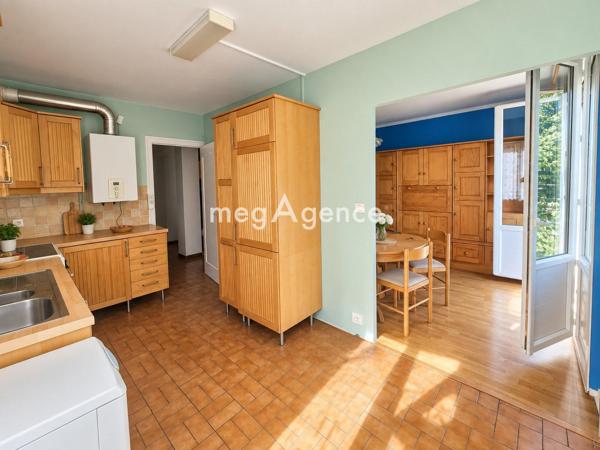 Appartement à BORDEAUX, 33800 - 3 pièces 68m²