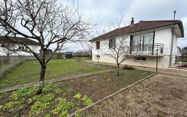 Maison à vendre    4 pièces •  Dole