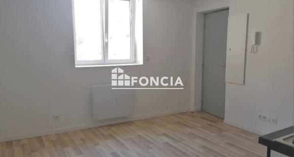Location Appartement 2 pièces 27.35 m² - ÉTampes 91150