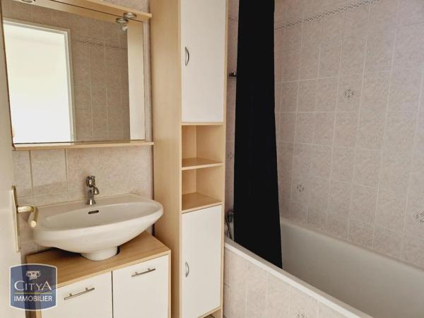 Appartement à louer 2 pièces 42.13m² Firminy (42700)