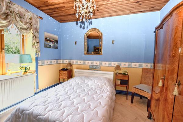 Maison bourgeoise meublée avec Terrain et garage