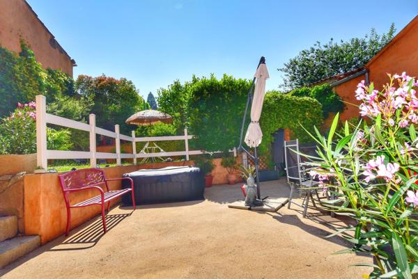 Maison bourgeoise meublée avec Terrain et garage