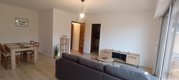 A louer Appartement T2 meublé centre ville Mont De Marsan 1 chambre balcon parking