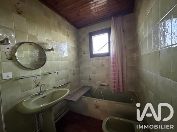 Maison à vendre 9 pièces 191 m² Besse-et-Saint-Anastaise
