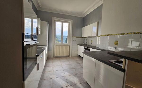 Appartement à vendre    5 pièces • 102,58 m2 La Fouillouse