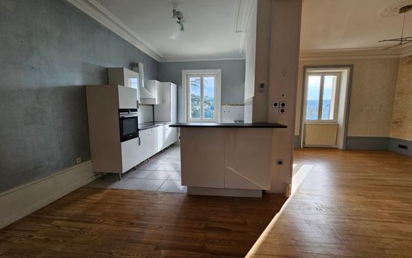 Appartement à vendre    5 pièces • 102,58 m2 La Fouillouse