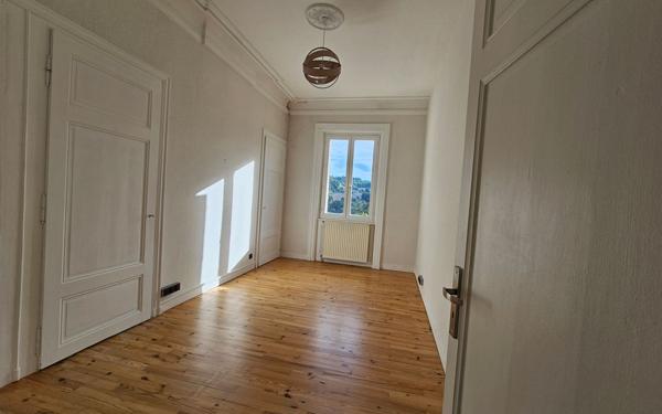 Appartement à vendre    5 pièces • 102,58 m2 La Fouillouse