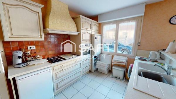 Joli pavillon, idéalement situé en plein cœur de Saint-Maixent-l’École