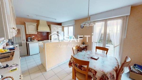 Joli pavillon, idéalement situé en plein cœur de Saint-Maixent-l’École