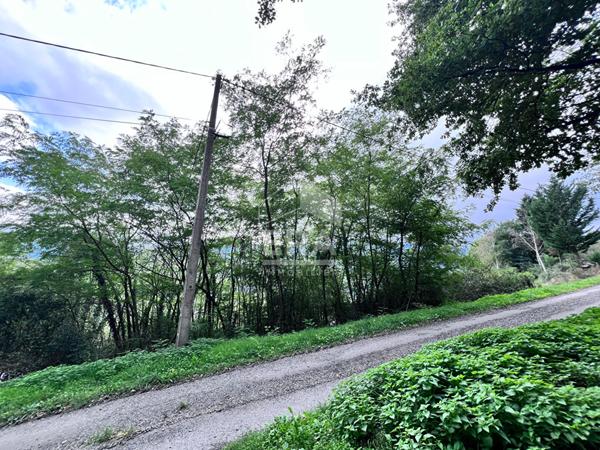 Terrain 1500 m2 à bâtir  Audressein -15km de Saint-Girons (09)