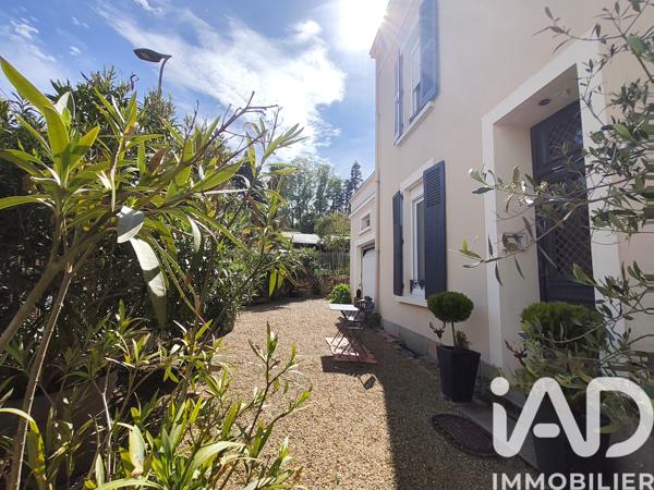 Maison à vendre 8 pièces 219 m² Segré-en-Anjou Bleu