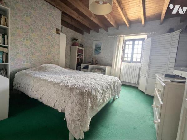 Maison en pierre avec dépendances – Terrain arboré de 2 046 m²