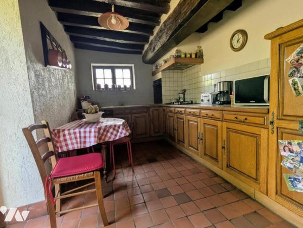 Maison en pierre avec dépendances – Terrain arboré de 2 046 m²