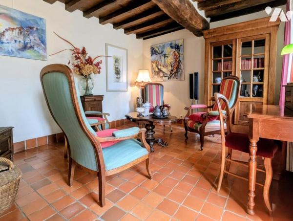 Maison en pierre avec dépendances – Terrain arboré de 2 046 m²