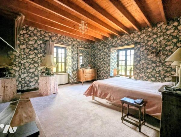 Maison en pierre avec dépendances – Terrain arboré de 2 046 m²